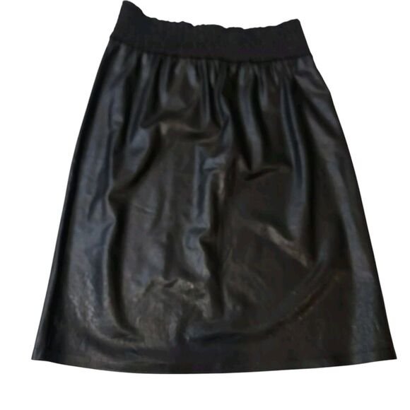 Commando Evereve Skirt Womans Medium Black Faux Leather Patent Mini Stretch NWT - Picture 1 of 9